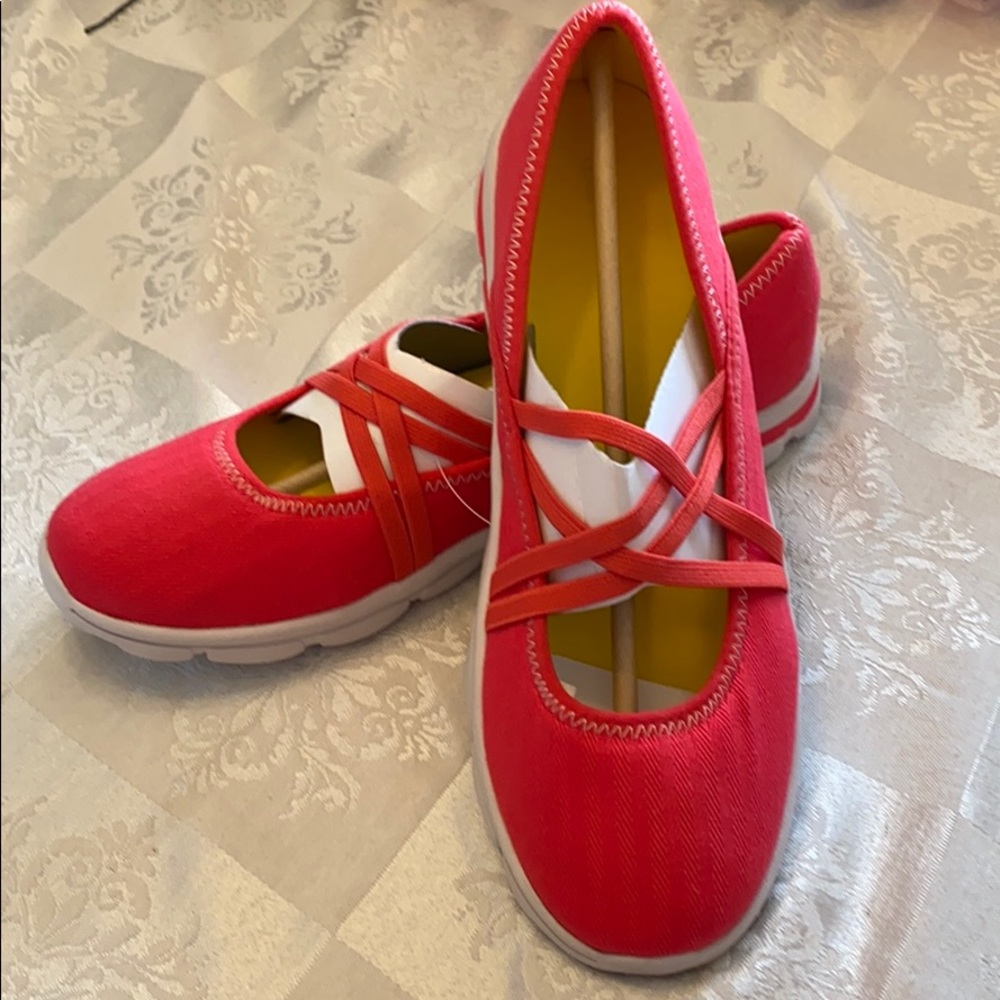 Land’s End coral slip on strappy top shoes flats recycled material